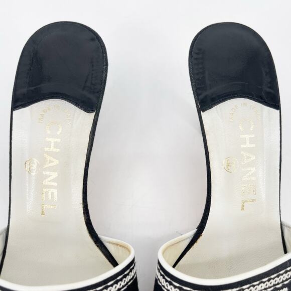 Chanel Vintage Black Canvas Embroidered Kitten Heel Mule Slide Sandal EU 39 - Picture 7 of 14